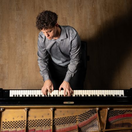 Gabriel Ducatenzeiler debuta en el Festival de Música de Canarias con un programa ‘de cine’