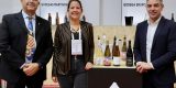 La enóloga canaria Amor López, de la bodega lanzaroteña Erupción, reconocida en la Barcelona Wine Week con el premio Isabel Mijares