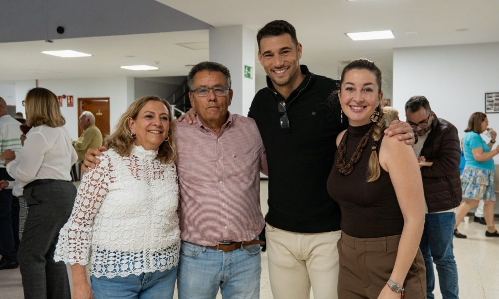 Arrecife recupera los bailes para mayores en el Centro de Día