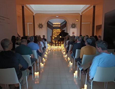 El tributo de Rafael Montalvo a Ludovico Einaudi emociona en la Casa de la Cultura de Arrecife