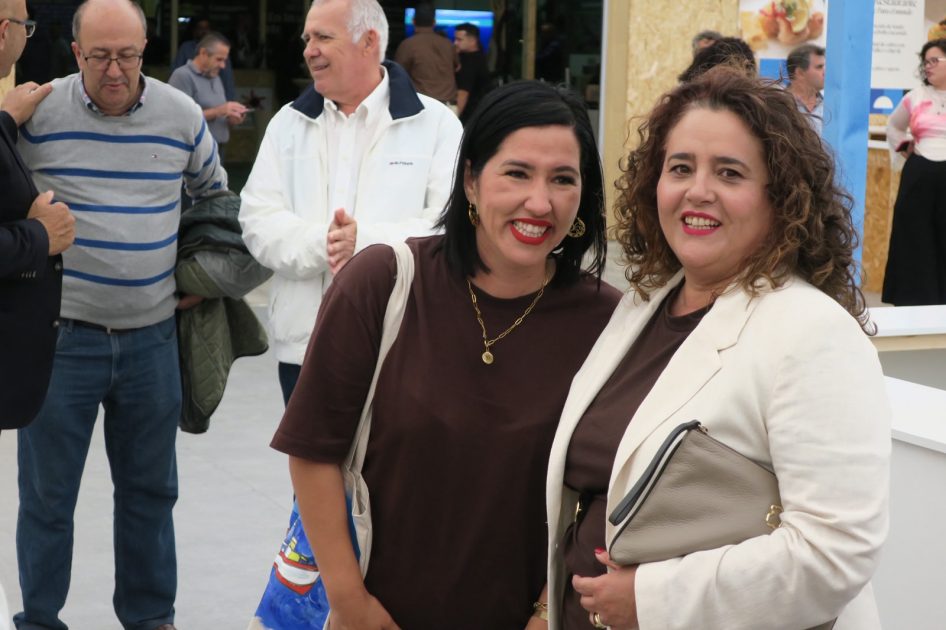 Autoridades de Arrecife inaugurando el stand municipal en la feria ganadera agricola y pesquera de teguise 2026