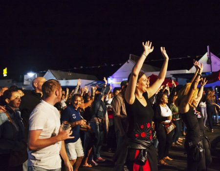Las fiestas de Costa Teguise arrancan este 27 de junio con adelanto de fechas y sede en el nuevo Centro Cívico.