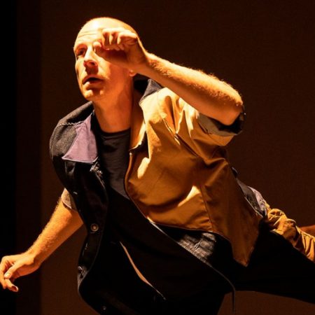 Espectáculo de danza contemporánea en el Festival MOVE Canarias en Arrecife.
