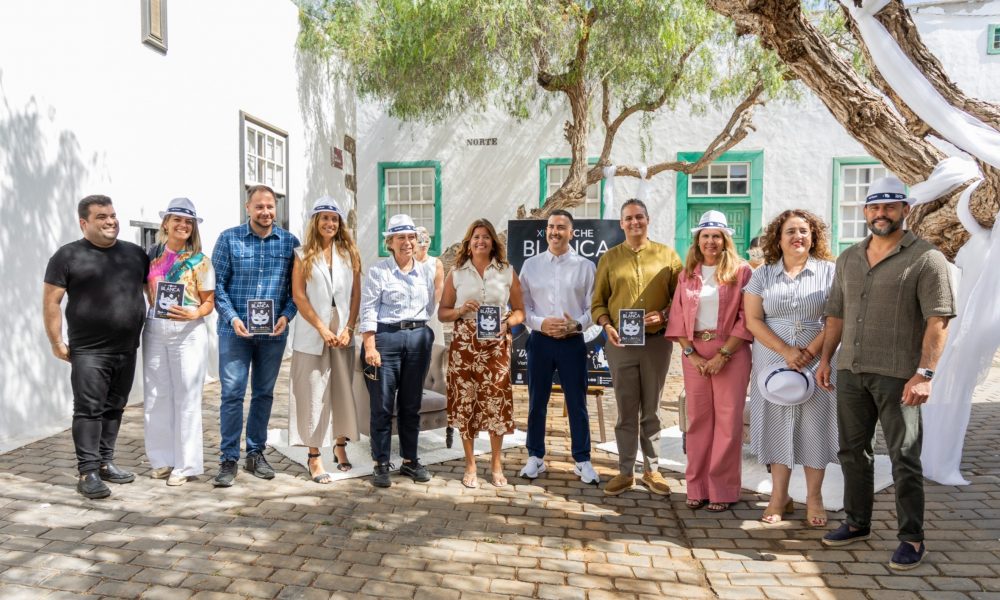 Cartel oficial con la programación de la Noche Blanca de Teguise 2026 bajo el lema Déjate ver, déjate llevar.