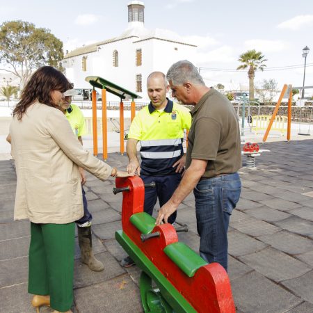 Proyecto de accesibilidad cognitiva con pictogramas en los parques infantiles del Ayuntamiento de Teguise.