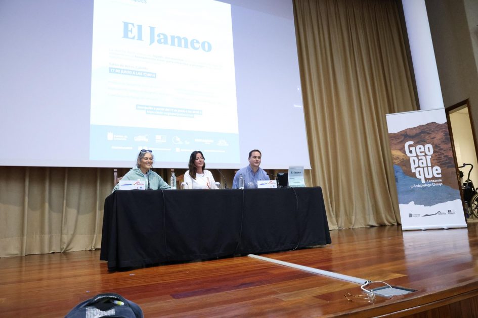 Presentada 'El Jameo', la nueva revista oficial del Geoparque Lanzarote y Archipiélago Chinijo.