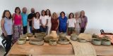 Alumnos de los talleres artesanales ayuntamiento de Yaiza con cestos de empleita tradicionales