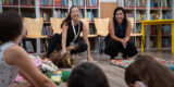 El perro ‘Cartucho’ anima a la lectura a medio centenar de niños en Arrecife