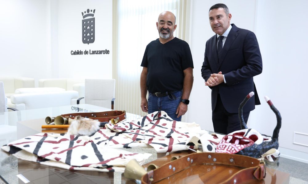 Reunión para presentar la vestimenta de Los Diabletes de Teguise en el Museo de El Álamo