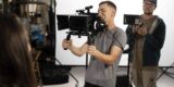 Un equipo de rodaje grabando una escena, en representación de los proyectos audiovisuales subvencionados en Gran Canaria.