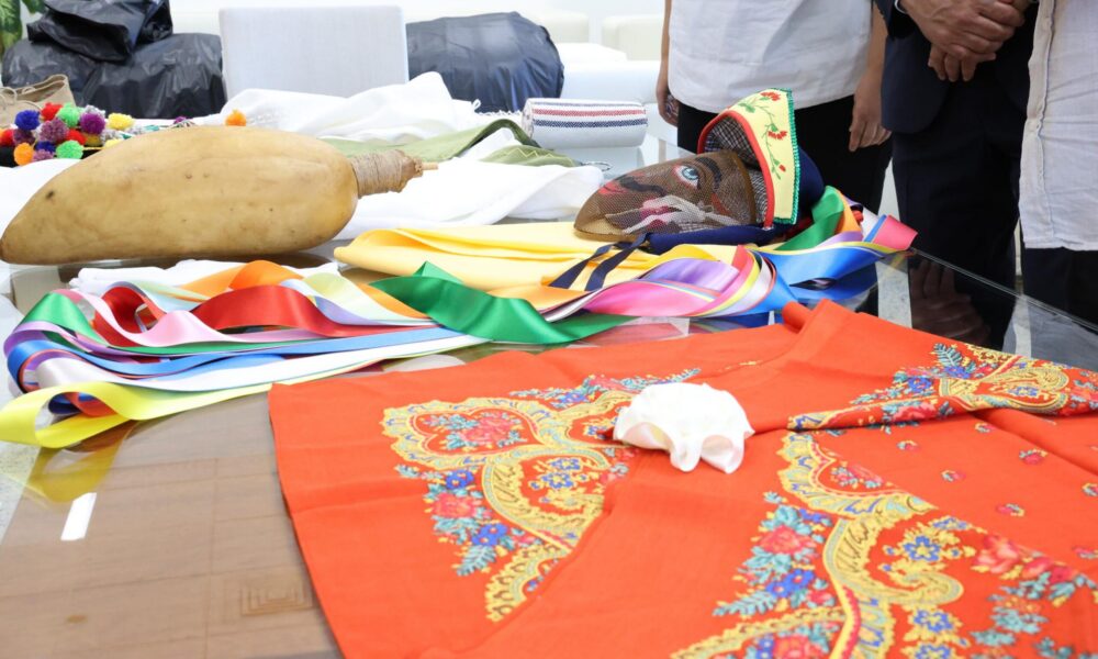 Réplica de la indumentaria tradicional del siglo XIX de Los Buches de Arrecife.