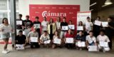 Grupo de jóvenes participantes en el curso de socorrismo acuático de la Cámara de Comercio de Lanzarote.