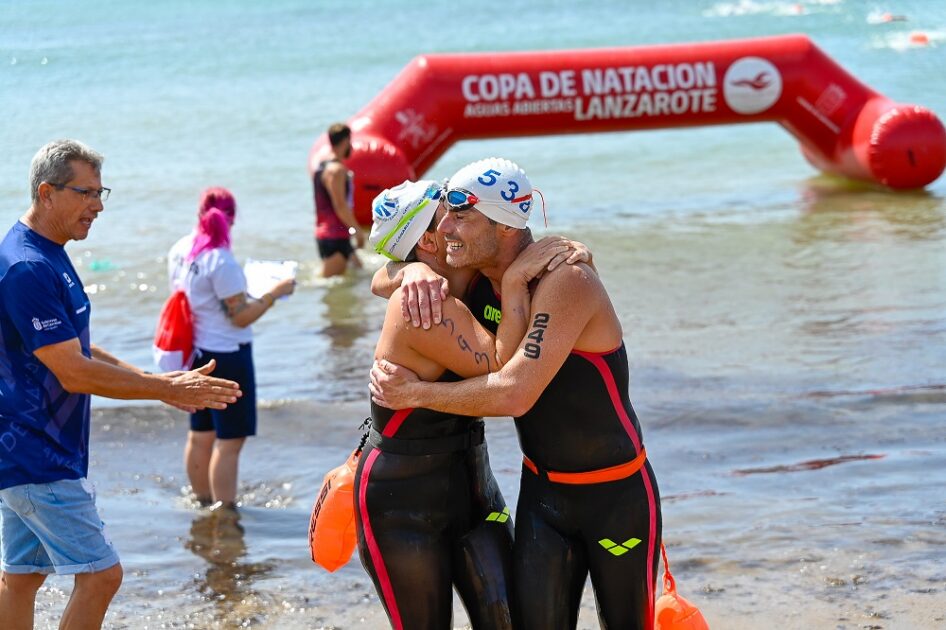 Llegada a meta de Unai Cocera en la Travesía EMMAX Playa Honda.
