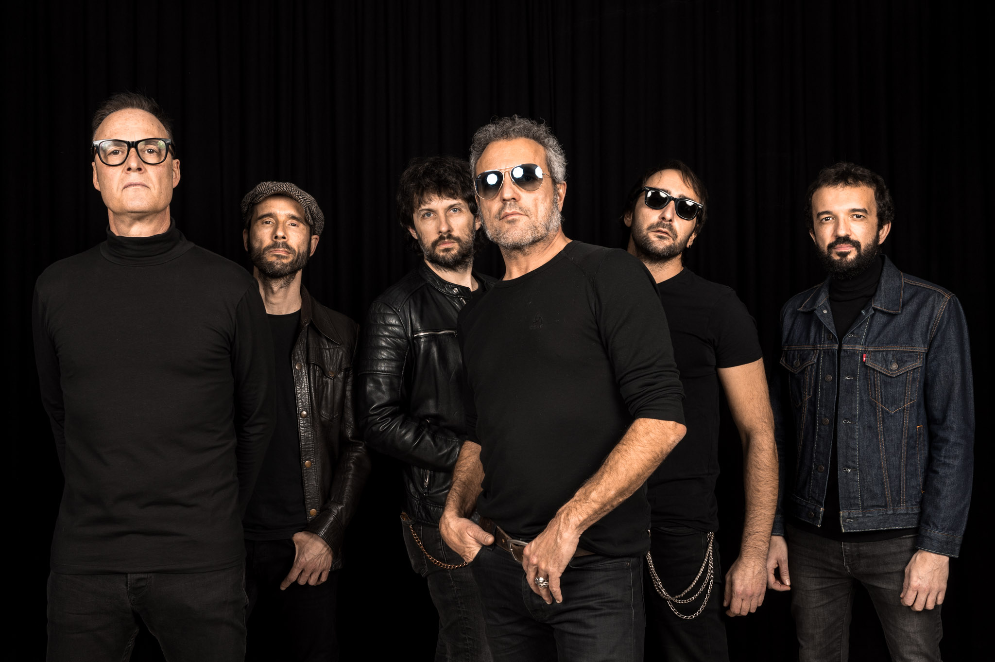 Fotografía promocional del grupo de rock M-Clan.