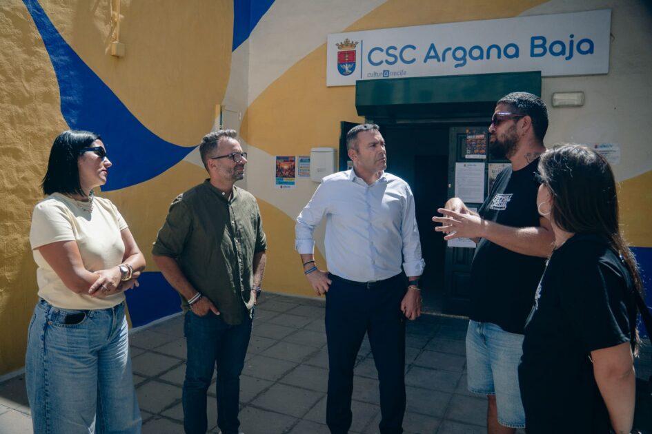 Nuevos murales artísticos sobre la cultura del agua en las calles de Argana Baja.