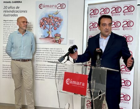 José Valle y Miguel Cabrera en la Exposición en la Cámara de Comercio