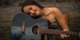 Los artistas Ana Falcón y David Díaz en el concierto Madera y voz en Ingenio.
