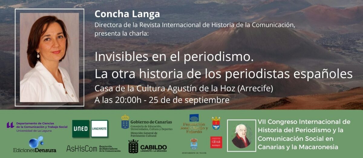 Ponentes e investigadores debatiendo en la sede de la UNED Lanzarote durante el congreso.