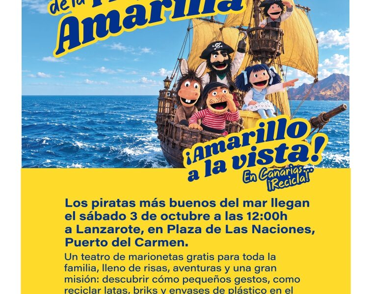 Monitores ambientales informando en la campaña de reciclaje en Lanzarote.