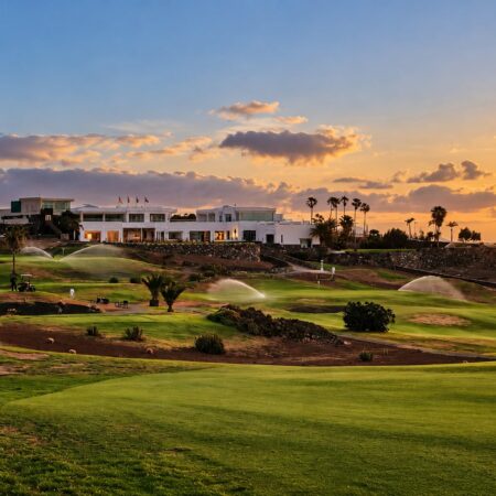 Diez chefs con estrella Michelin en Lanzarote se reúnen en el campo de golf de Puerto del Carmen.