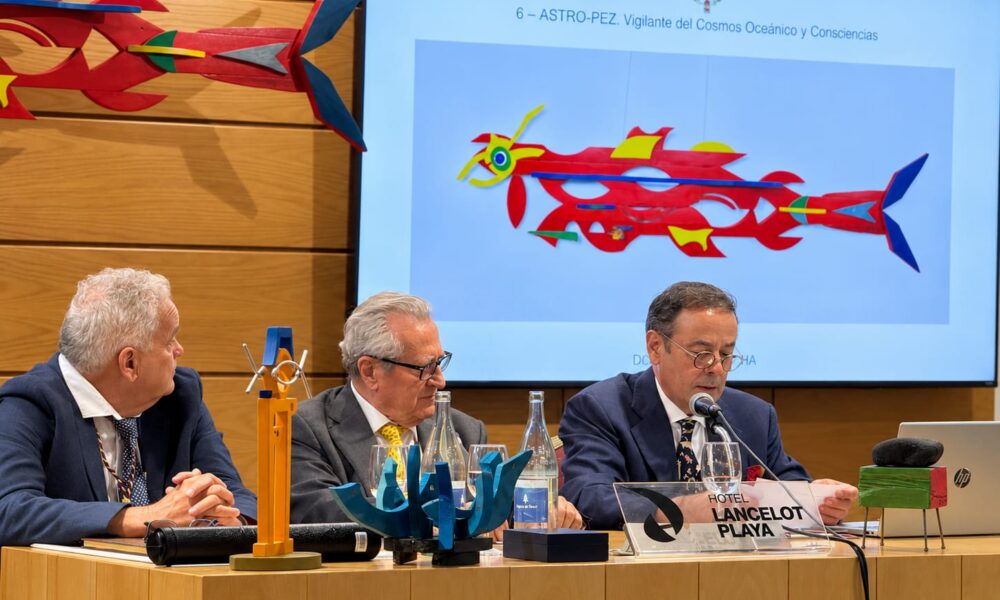 El artista Domingo de Famara durante su discurso de ingreso en la Academia de Ciencias de Lanzarote.