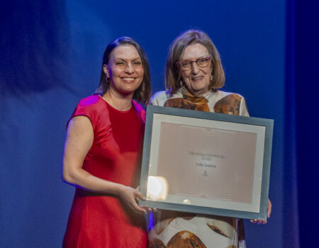Acto institucional de homenaje a la escritora Lola Suárez celebrado en Tenerife.
