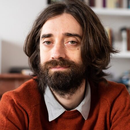 El escritor Juan Gómez Bárcena durante su intervención en el Festival de Literatura de Lanzarote.